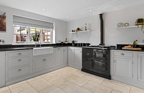 Paxford Cottage | Vine Cottage - pet friendly in Paxford near Chipping Campden