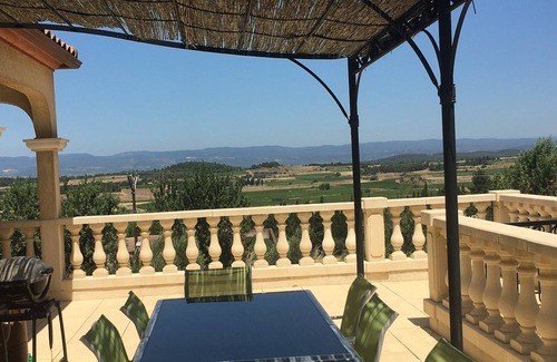 Montbrun-des-Corbieres Villa | Vineyard Villa Bliss