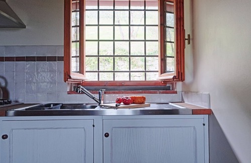 Twist House | Vineyard cottage, 30 minutes to Florence