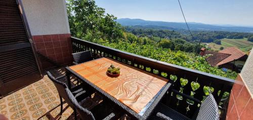 Drasici House | Vineyard Cottage with Private Jacuzzi