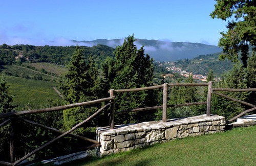 Twist Villa | Vineyard escape! Panoramic location within easy reach of Florence