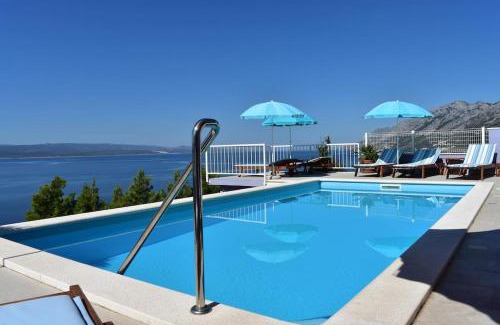Brela Apartment | Vineyard oaza-Deluxe Apartment with Swimming pool
