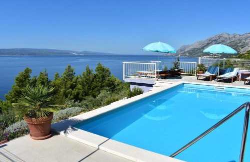 Brela Apartment | Vineyard oaza-Deluxe Apartment with Swimming pool