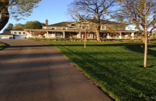 Petoskey Apartment | Vineyard View Apartment Petoskey