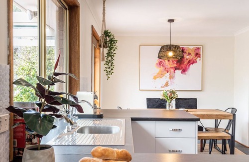McLaren Vale House | ☆ Vineyard views from Sam & Audrey's at McLaren Vale☆Cosy Wood fire
