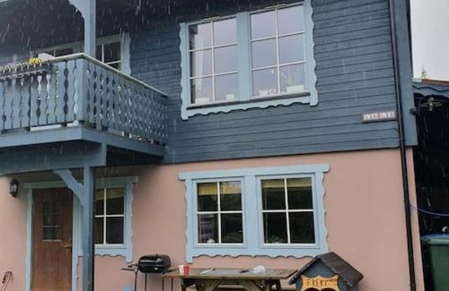Snillfjord Apartment | Vingvågen hygge og ro