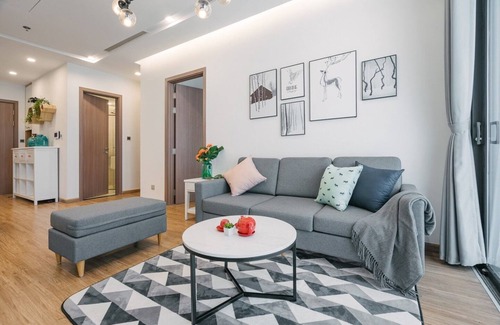 Ngoc Khanh Apartment | VINHOMES METROPOLIS 2 BEDROOMS