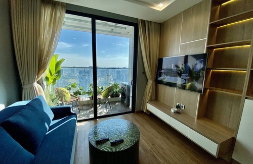 Ngoc Khanh Apartment | VINHOMES METROPOLIS 3 BEDROOMSn