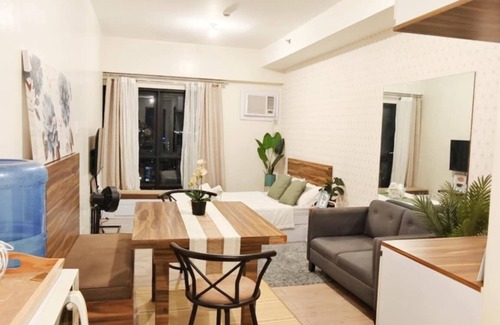 Phil-Am Apartment | Vinia Residence by Christine Suites PH