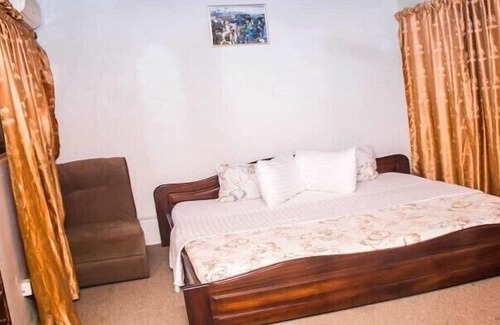 Sekondi-Takoradi Hotel | Vinny Hotel
