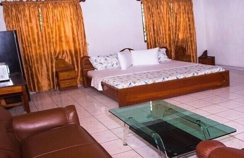 Sekondi-Takoradi Hotel | Vinny Hotel