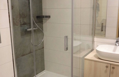 Aljmas Hotel | VINOTEL BRZICA ALJMAŠ