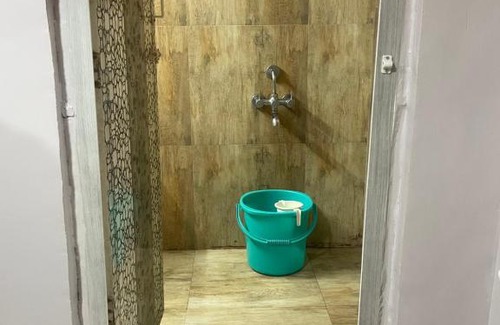 Vadapalani Apartment | Vinoth home stay service apartment