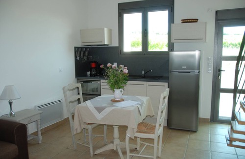 Vinsobres Apartment | Vinsobres: Elsa: Charming cottage with pool in Drôme Provençale
