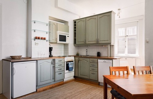 Toolo Apartment | Vintage 1BR Apt in Kamppi with Perfect Location