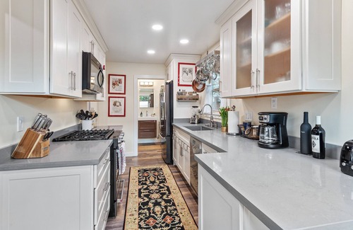 Santa Rosa Apartment | Vintage 2 bedroom, Proctor Terrace