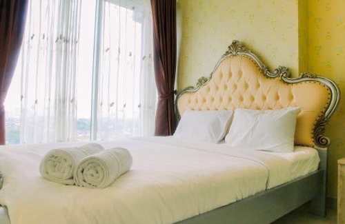 Pekayon Jaya Apartment | Vintage 2BR Apartment at Grand Kamala Lagoon By Travelio