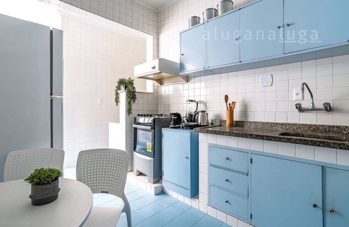 Flamengo Apartment | Vintage Charm: 3 BR Flamengo RJ, 3 min to Metro