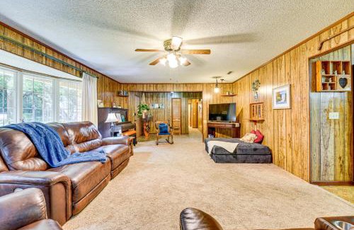 Chipley House | Vintage Chipley Getaway on Large Private Property