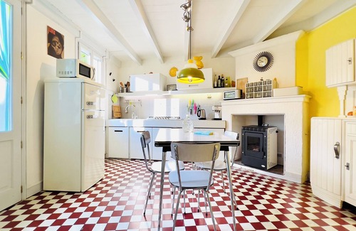 Saint-Fort-sur-Gironde House | Vintage Guesthouse: 85m2 on for 4 people.
