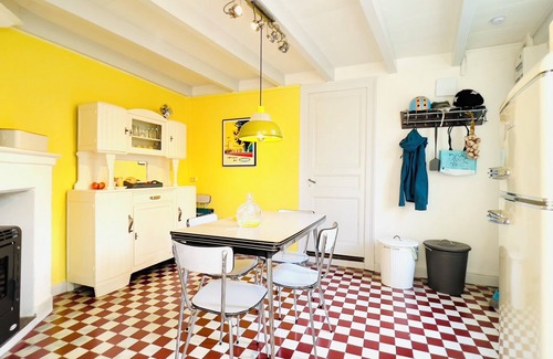 Saint-Fort-sur-Gironde House | Vintage Guesthouse: 85m2 on for 4 people.