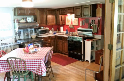 Frontenac Cottage | Vintage Lake Cottage On The Shores Of Lake Pepin