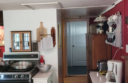Frontenac Cottage | Vintage Lake Cottage On The Shores Of Lake Pepin