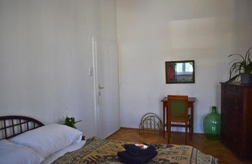 Funfhaus House | vintage private rooms by melvia - LGBTQIA-friendly