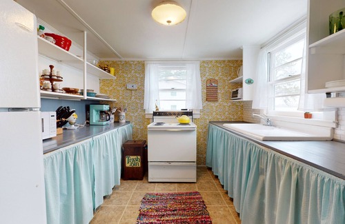 River Road House | Vintage Riverfront Cottage