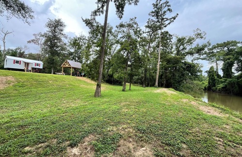 Tangipahoa Parish House | Vintage truck home on the Tangipahoa scenic river