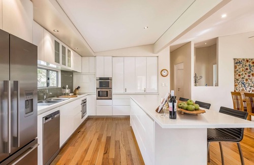 Quindalup House | Vintners - modern, 2bdrm wings, 3 acres nature setting