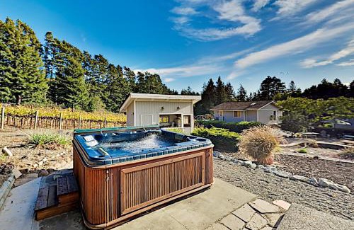 Freestone House | Vinyard Cottage