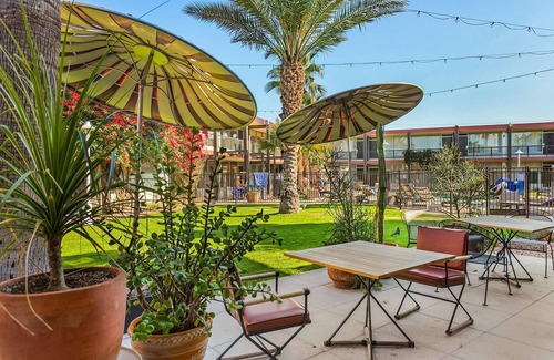 Papago Parkway House | Violet Prickly Suite