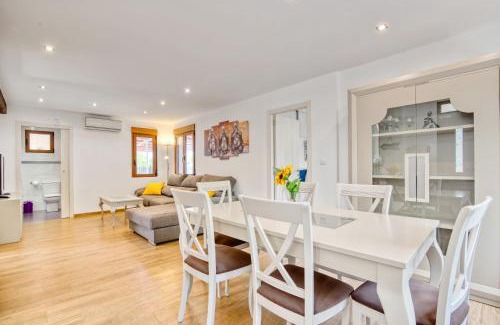 Macastre Apartment | Violeta
