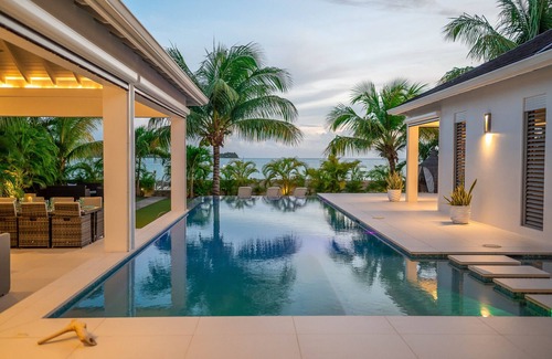 Jolly Harbour Villa | VIP Breathtaking Beach House