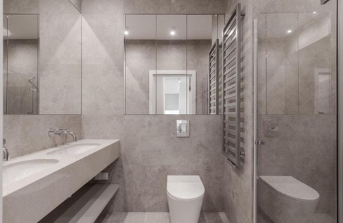 Mirow Apartment | VipWarsawApartments pl Premium 3 Rooms Apartments at Grzybowska 37