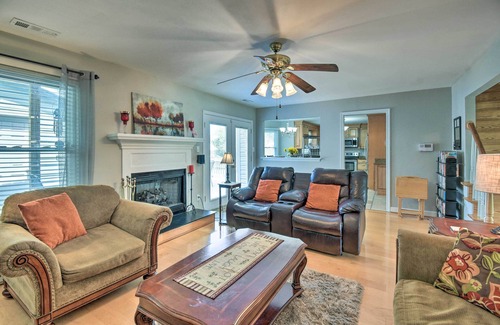 Norfolk - Virginia Beach House | Virginia Beach Family House < 1 Mi to Golf Club!