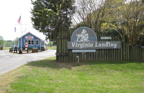 Quinby Resort | Virginia Landing Camping Resort Cabin 2
