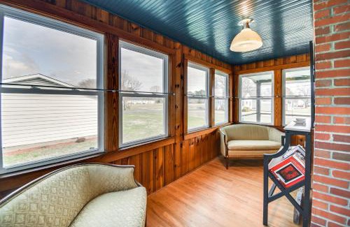 Wachapreague House | Virginia Retreat with Porch and Grill, Near Beaches!