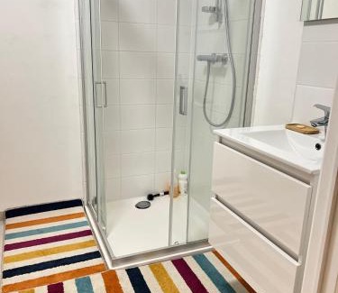Sint-Jans-Molenbeek Apartment | visit Brussels city