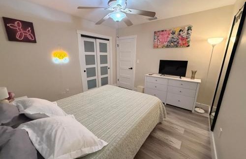 Miami Lakes House | Vista Azul is a Lake house with pool, gym, fishing dock and more!