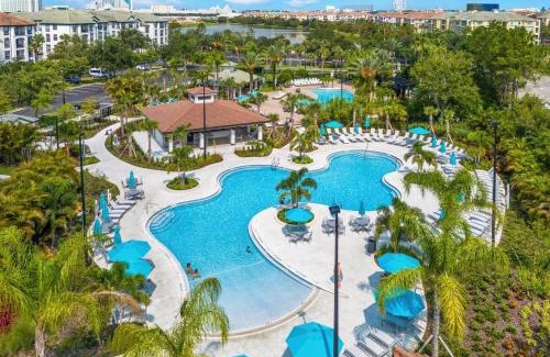 Florida Central Atlantic Coast Apartment | Vista Cay Getaway Luxury Condo by Universal Orlando Rental