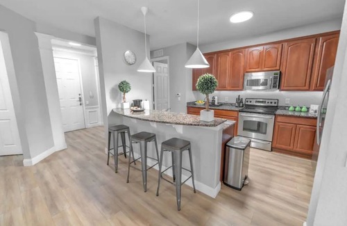 Florida Central Atlantic Coast Apartment | Vista Cay Resort Luxurious Apartment
