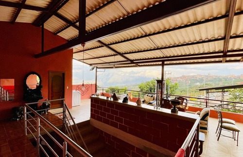 Santa Isabel Villa | Vista Del Valle