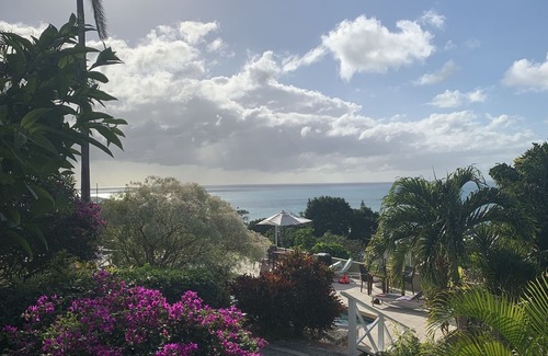 Dickenson Bay Apartment | Vista Mare Holiday Home - Halcyon Heights Private Residence