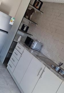 Taung Station House | Vista Ree Guesthouse