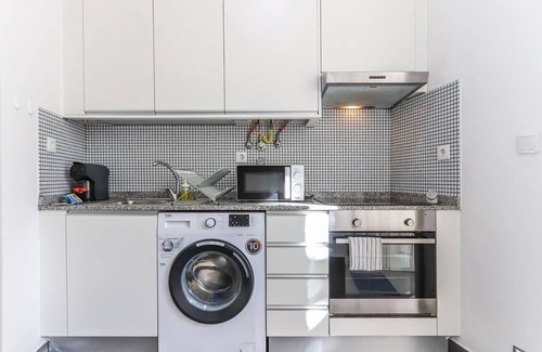 Santo Condestavel Apartment | Vita Portucale | Campo de Ourique Terrace