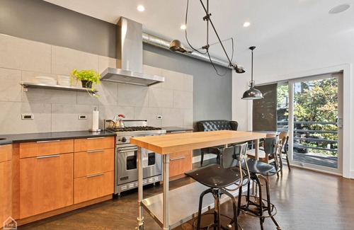 Wicker Park House | Vital Urban: Spa Inspired Retreat