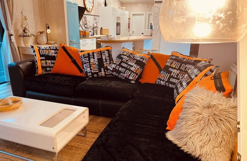 Riverton House | “ VITAMIN SEA “ nBeach ~ House