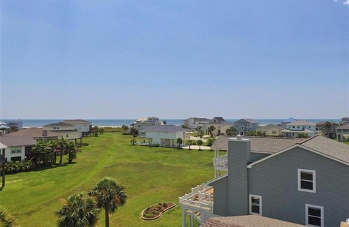 Pointe San Luis House | Vitamin Sea Retreat
